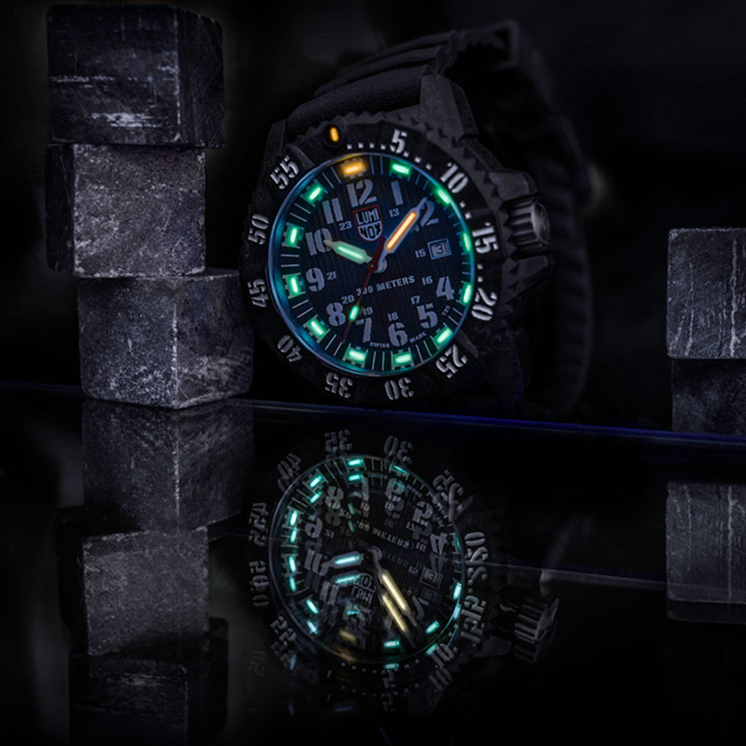 Luminox master carbon 3800 hotsell